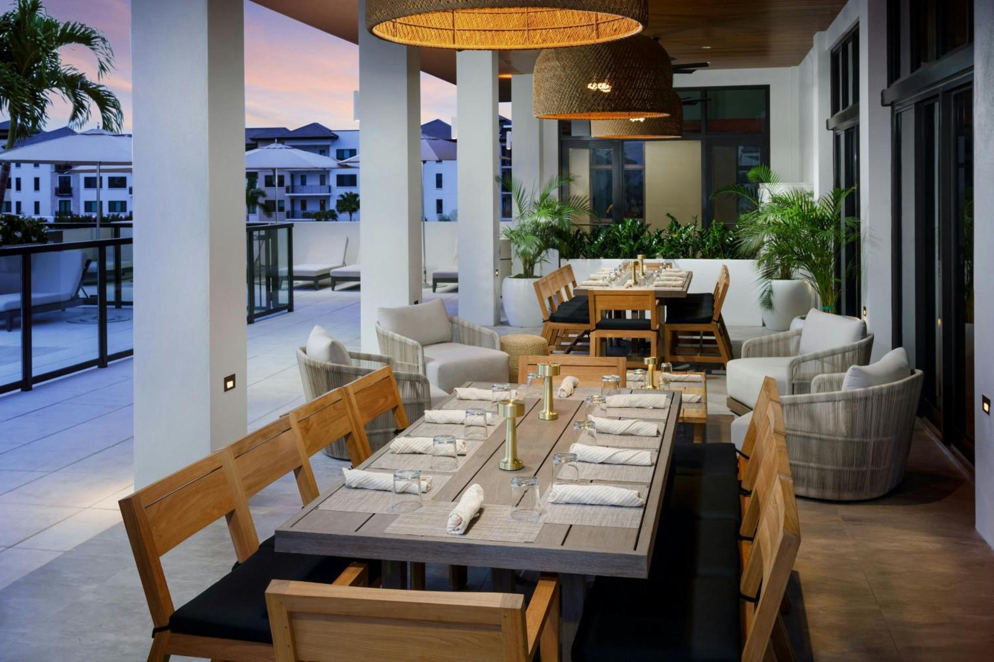 Ac Hotel By Marriott Naples 5Th Avenue Exterior photo